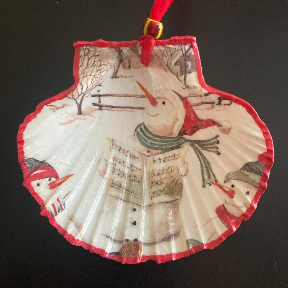 Handmade Snowman Christmas Ornament - Decoupaged Scallop Shell